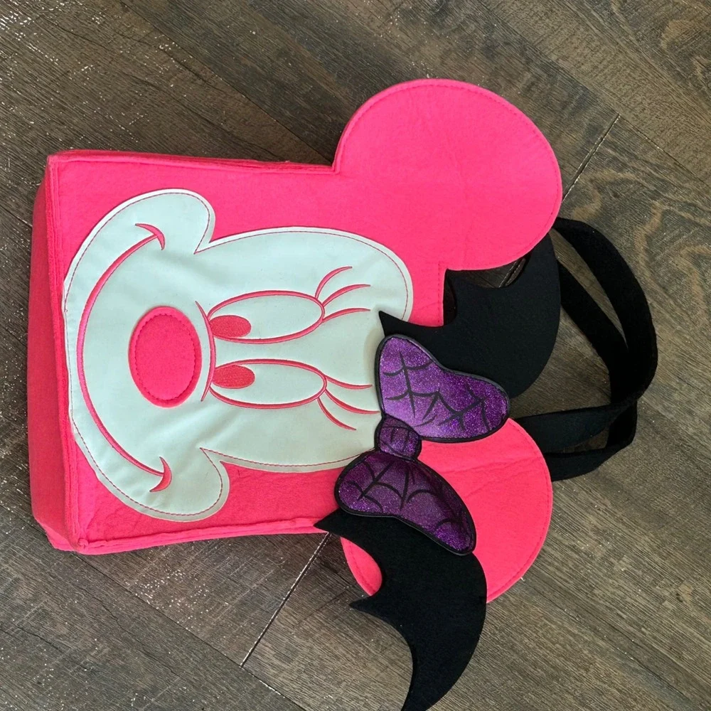 Disney Minnie Mouse Halloween Pink‎ Glow-in-the-Dark Trick or Treat Candy Bag